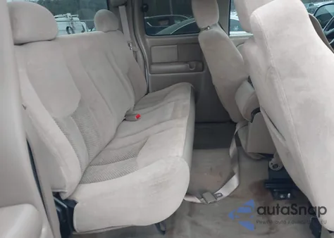 2004 Chevrolet Silverado 1500 Ls z USA, uszkodzony, nr VIN 2GCEC19V641136788